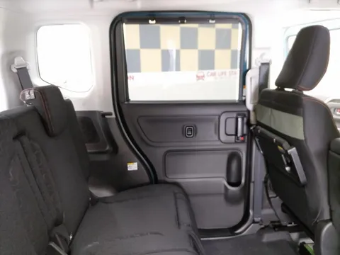 Suzuki Spacia Gear