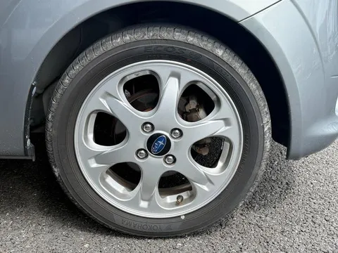 Subaru R1
