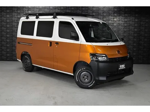 Toyota TownAce Van