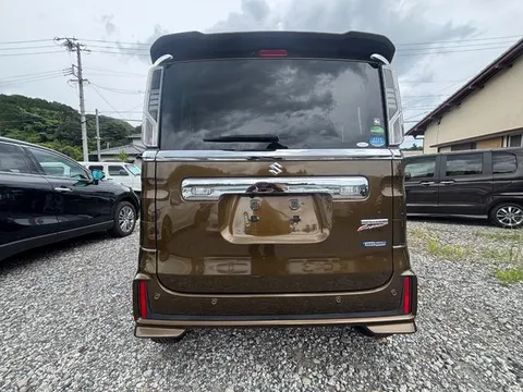 Suzuki Spacia Custom