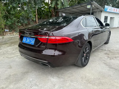 Jaguar XFL