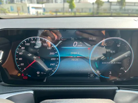 Mercedes-Benz Mercedes-Benz GLB