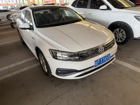 Volkswagen Lamando