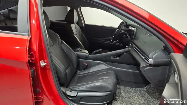 Hyundai Elantra (Avante)