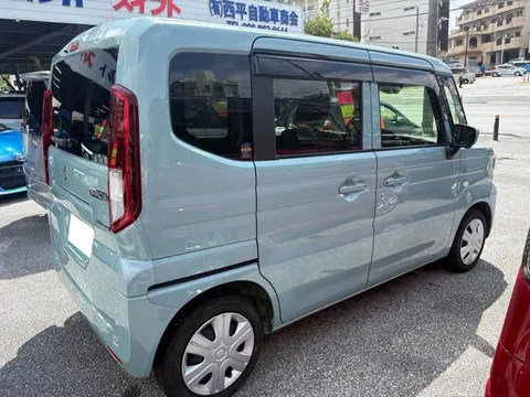 Suzuki Spacia
