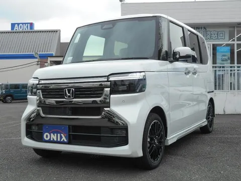 Honda N-BOX Custom