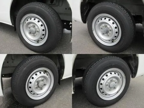 Toyota TownAce Van