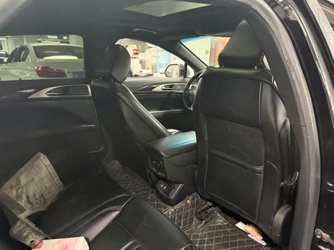 Lincoln MKZ
