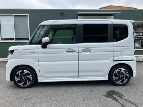 Suzuki Spacia Custom