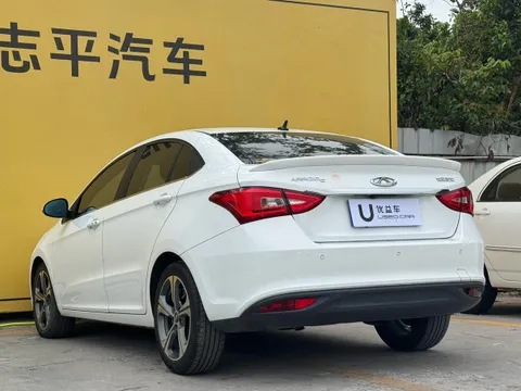 Chery Arrizo 5