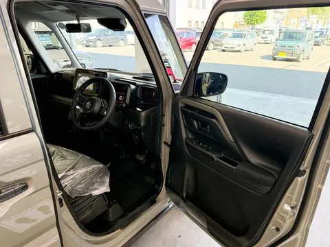 Suzuki Spacia Gear