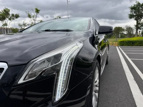 Cadillac XTS