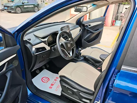Baojun 360