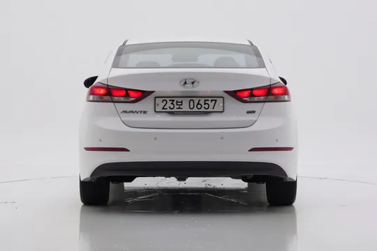 Hyundai Elantra (Avante)