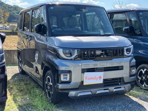 Mitsubishi Delica Mini