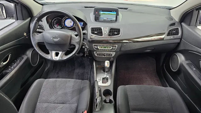 Renault SM3