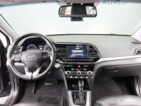 Hyundai Elantra (Avante)