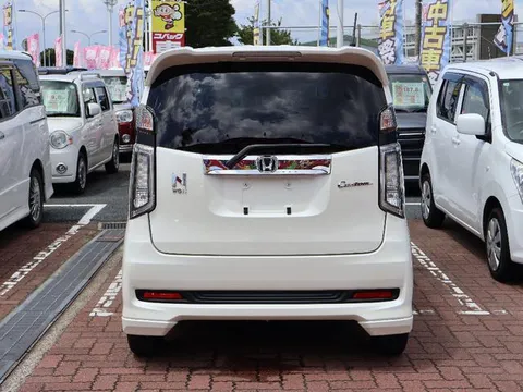 Honda N-WGN Custom
