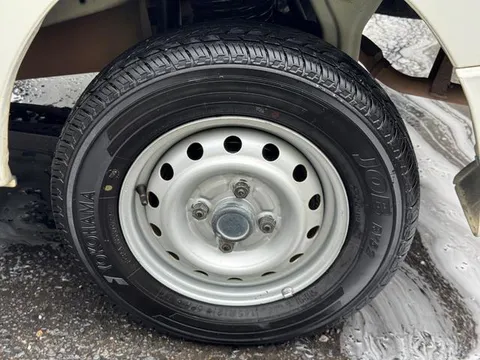 Mitsubishi Minicab Van