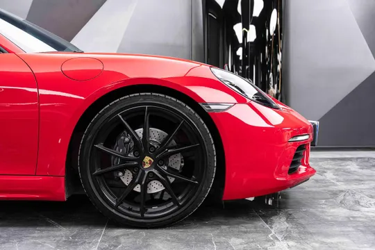 Porsche 718