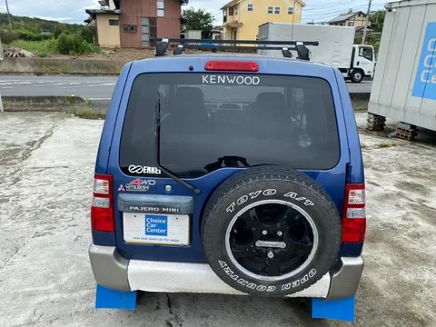 Mitsubishi Pajero Mini