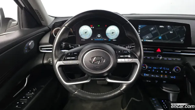 Hyundai Elantra (Avante)