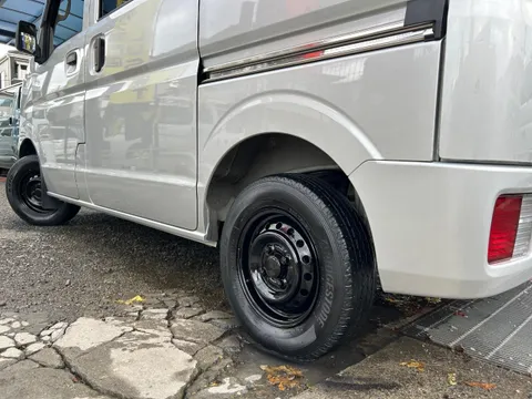 Nissan Clipper
