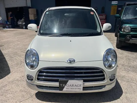 Daihatsu Mira Gino