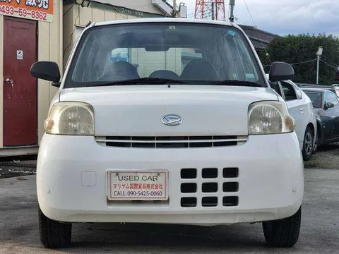 Daihatsu Esse