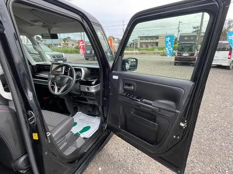 Suzuki Spacia Custom