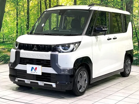 Mitsubishi Delica Mini