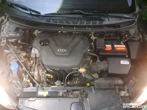 Hyundai Elantra (Avante)