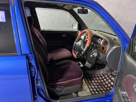 Daihatsu Mira Gino