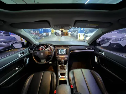 Peugeot 408