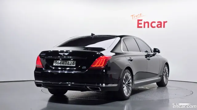 Genesis G90 (EQ900)