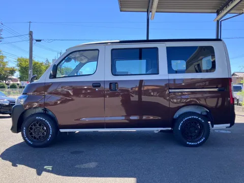Toyota TownAce Van
