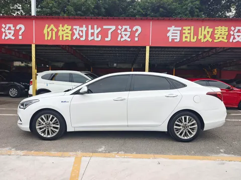 Hyundai Mistra