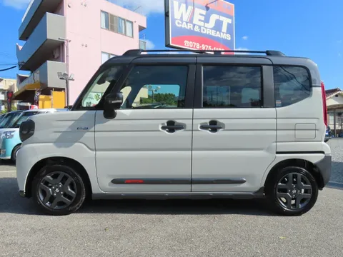 Suzuki Spacia Gear