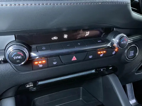 Mazda MAZDA3 Sedan