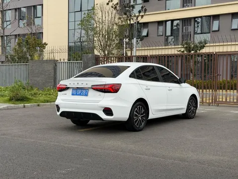 Roewe i5