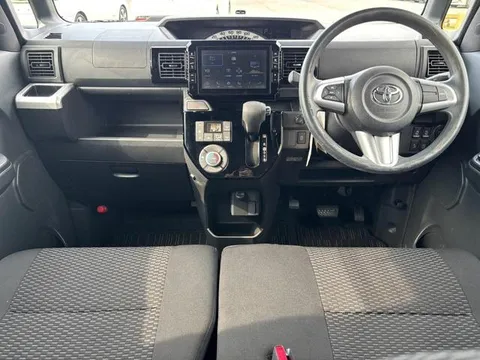 Toyota Pixis Mega