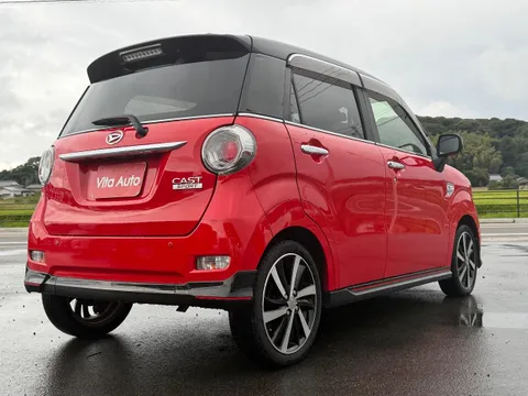 Daihatsu Cast
