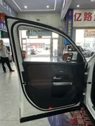 Mercedes-Benz Mercedes-Benz GLB