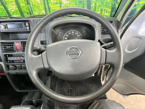 Nissan Clipper Truck