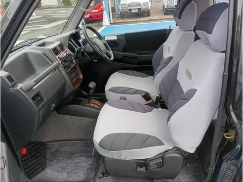 Mitsubishi Pajero JR