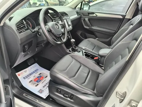 Volkswagen Tiguan L