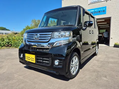 Honda N-BOX Custom