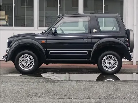 Mitsubishi Pajero JR