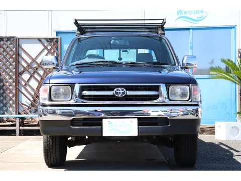 Toyota Hilux Sports Pick Up