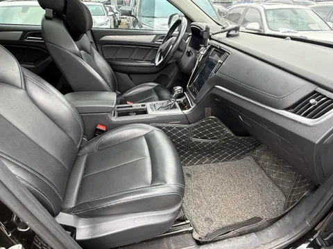 Roewe RX5
